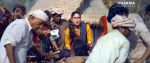 Kareena Kapoor in still from the movie Gori Tere Pyaar Mein (14).jpg